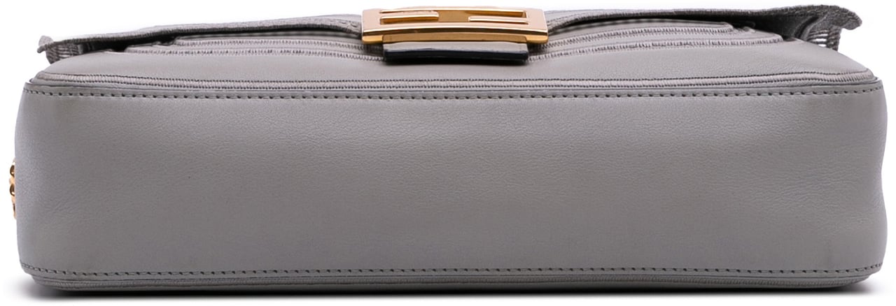 Fendi Embroidered Lace Leather Baguette Chain Grijs