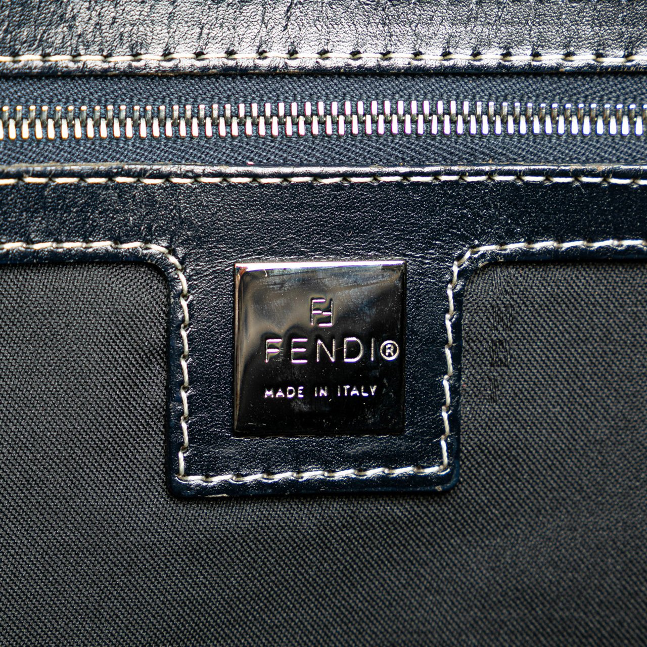 Fendi Zucchino Canvas Crossbody Grijs