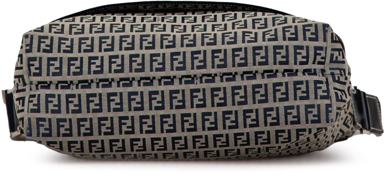 Fendi Zucchino Canvas Crossbody Grijs