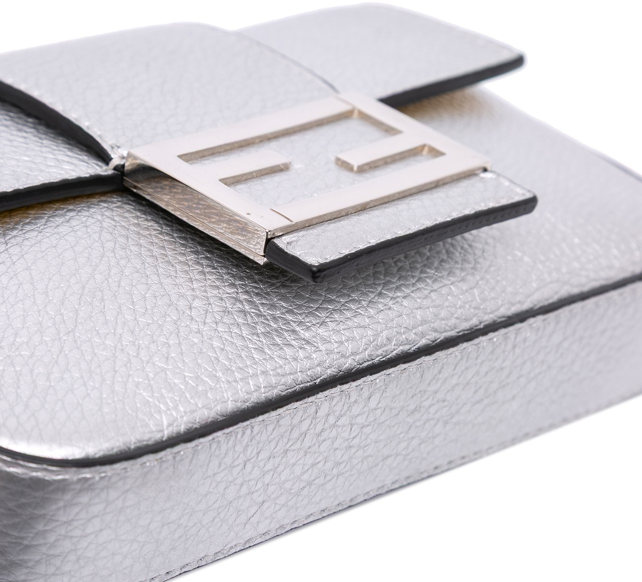 Fendi Leather Baguette Crossbody Zilver