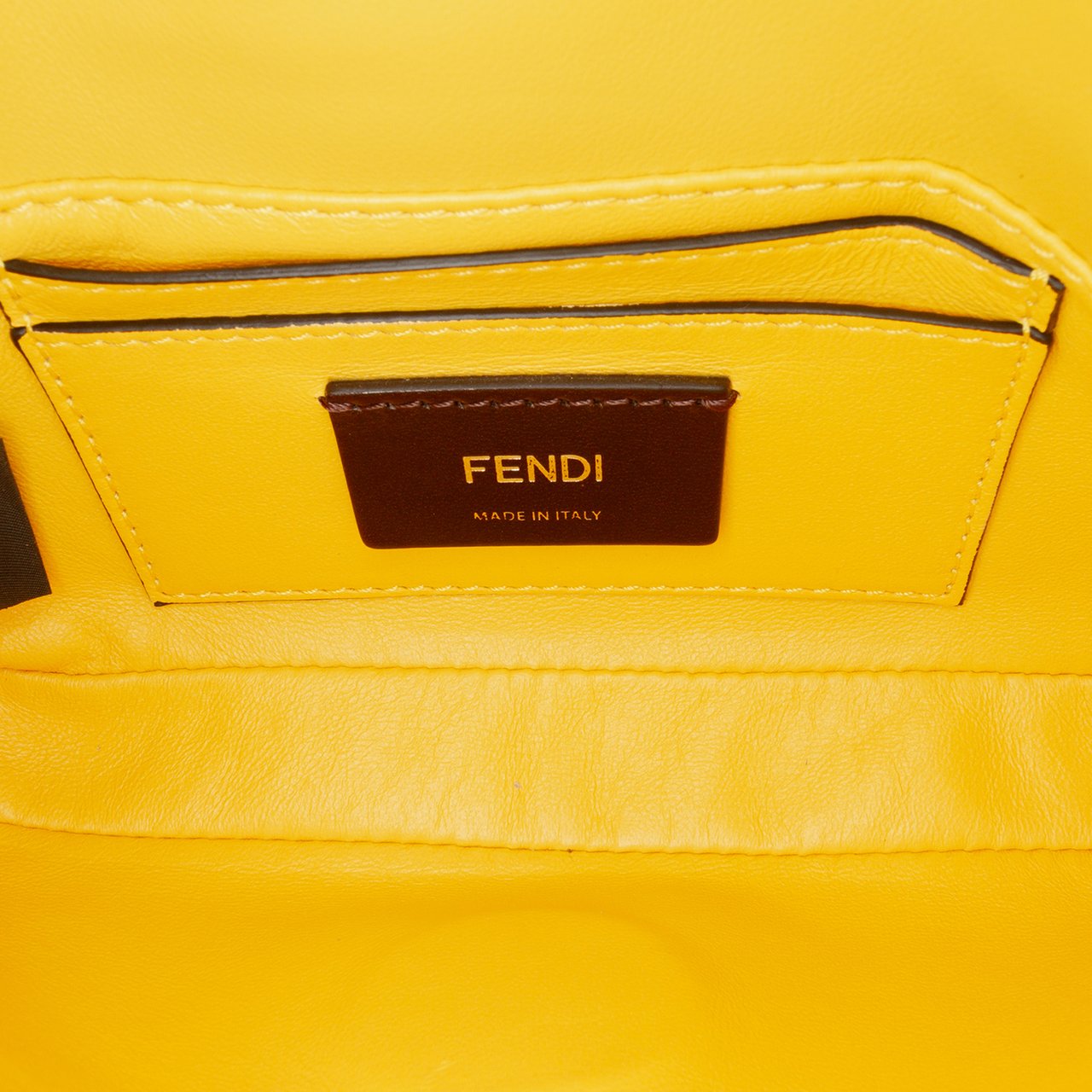 Fendi Leather Baguette Crossbody Zilver