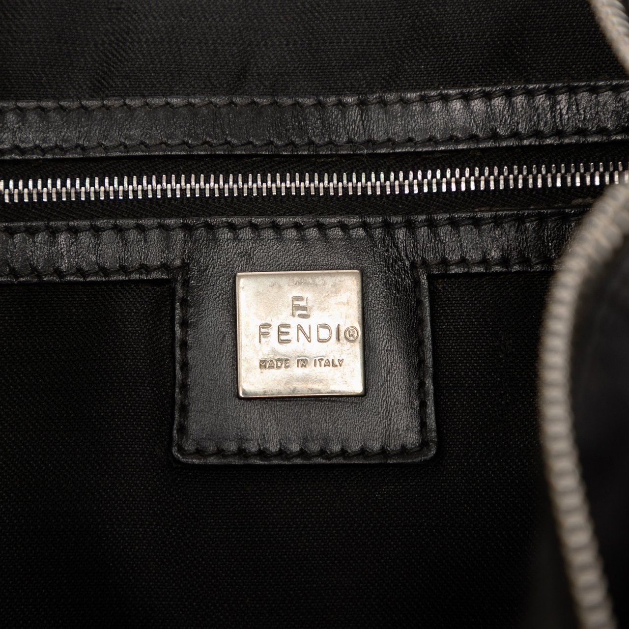 Fendi Nylon FF Shoulder Bag Zwart