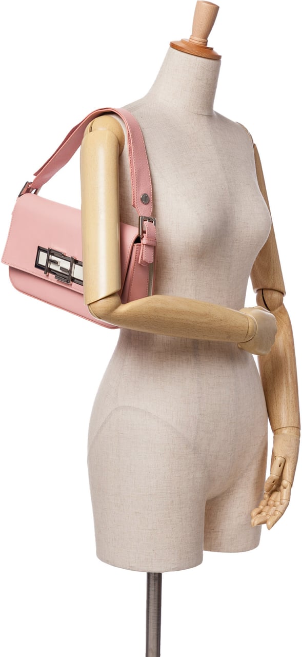 Fendi Calfskin 3Baguette Shoulder Bag Roze
