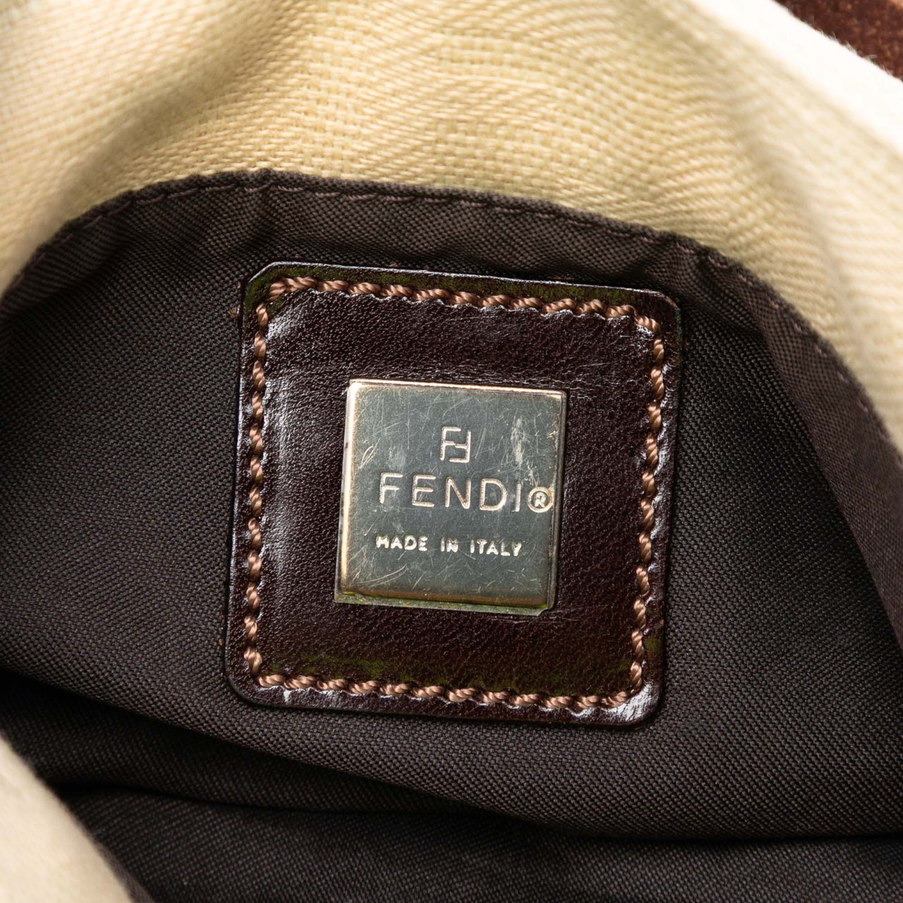 Fendi Zucca Canvas Shoulder Bag Bruin