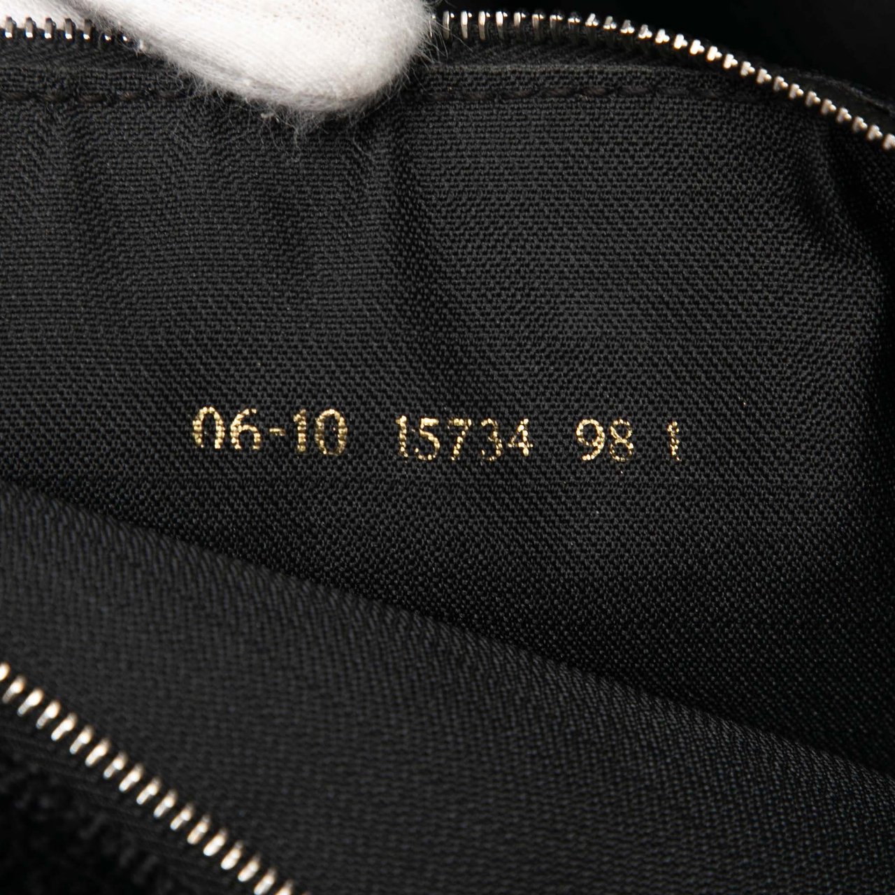 Fendi Velour Logo Tote Zwart