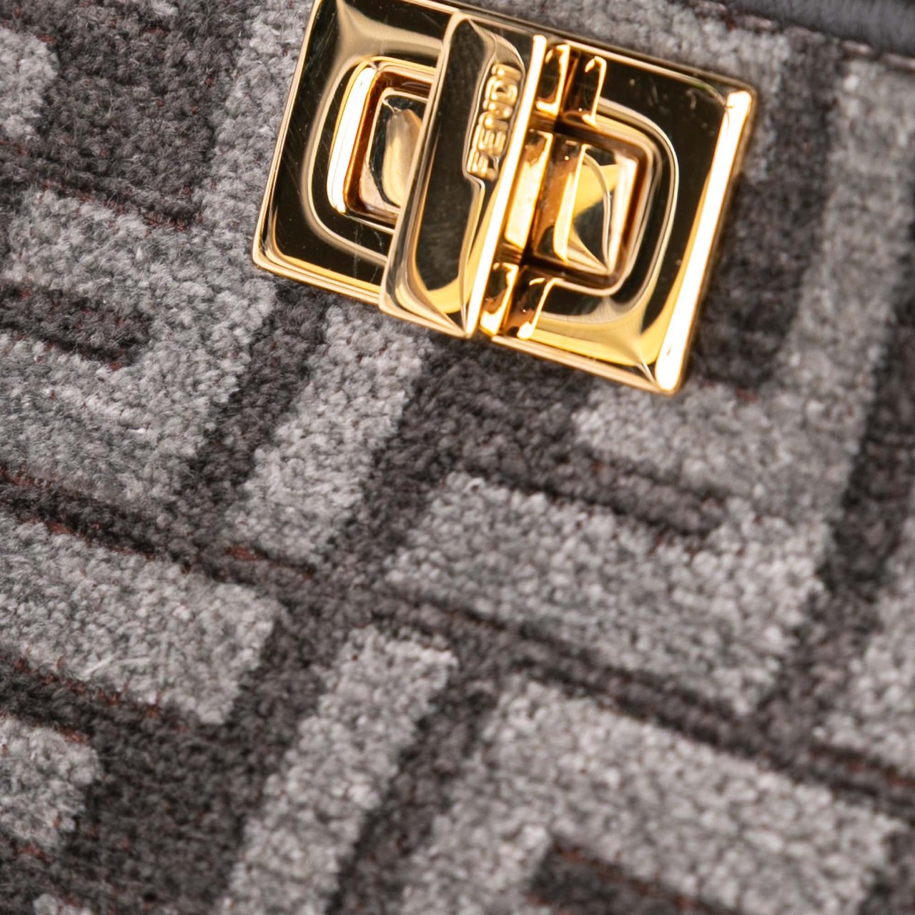 Fendi Nano Zucca Cashmere Peekaboo ISeeU Maxi Handle Bag Grijs