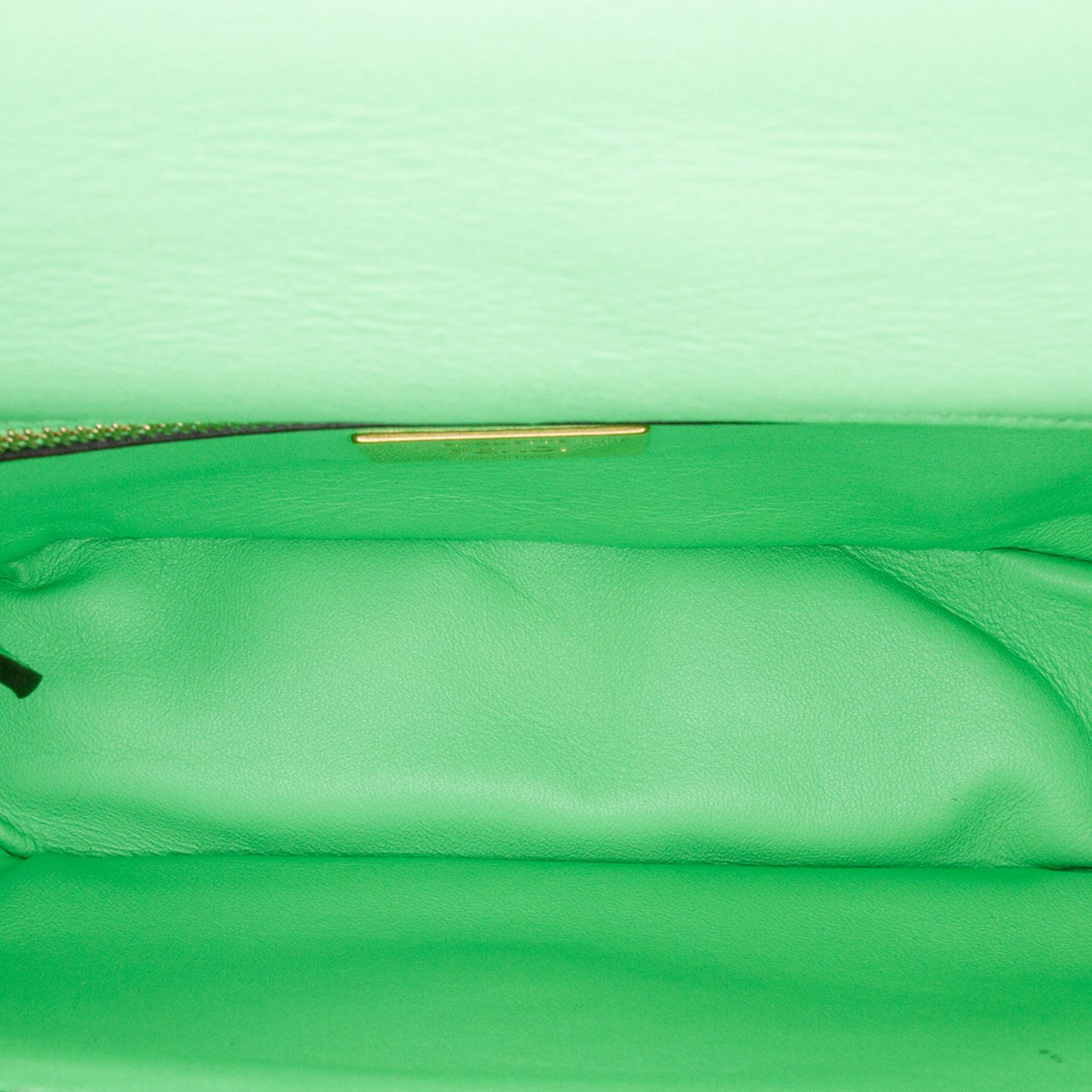 Fendi Zucca Embossed Leather Chain Midi Baguette Groen