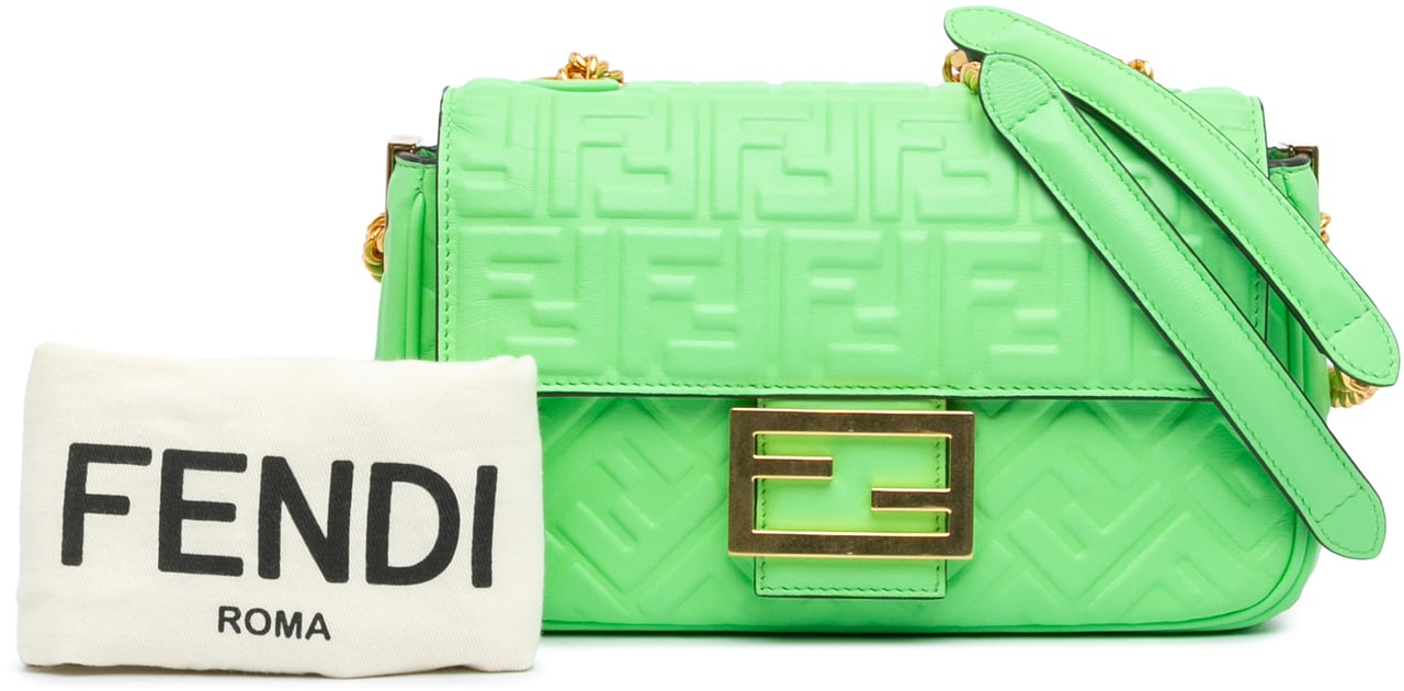 Fendi Zucca Embossed Leather Chain Midi Baguette Groen