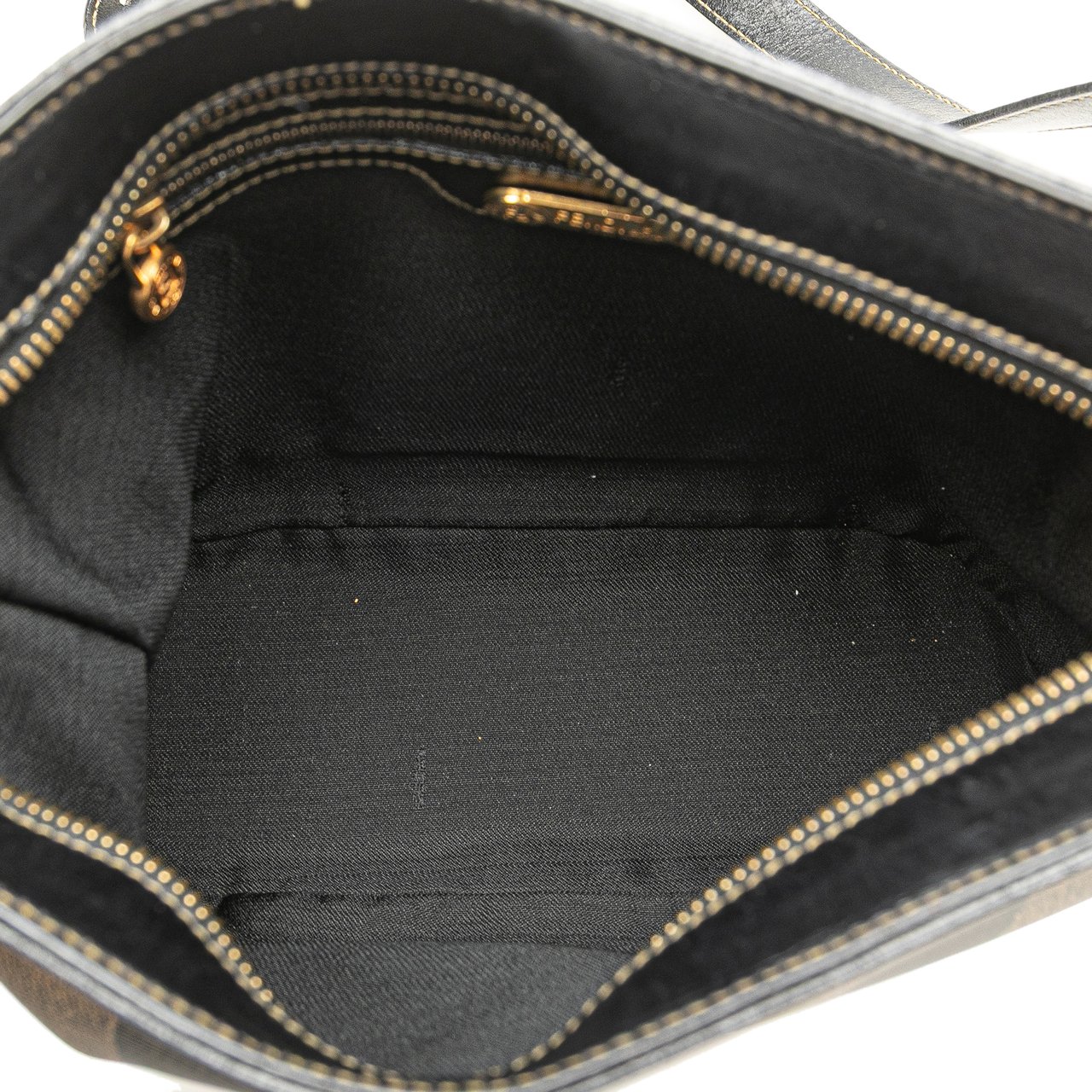 Fendi Pequin Coated Canvas Crossbody Zwart