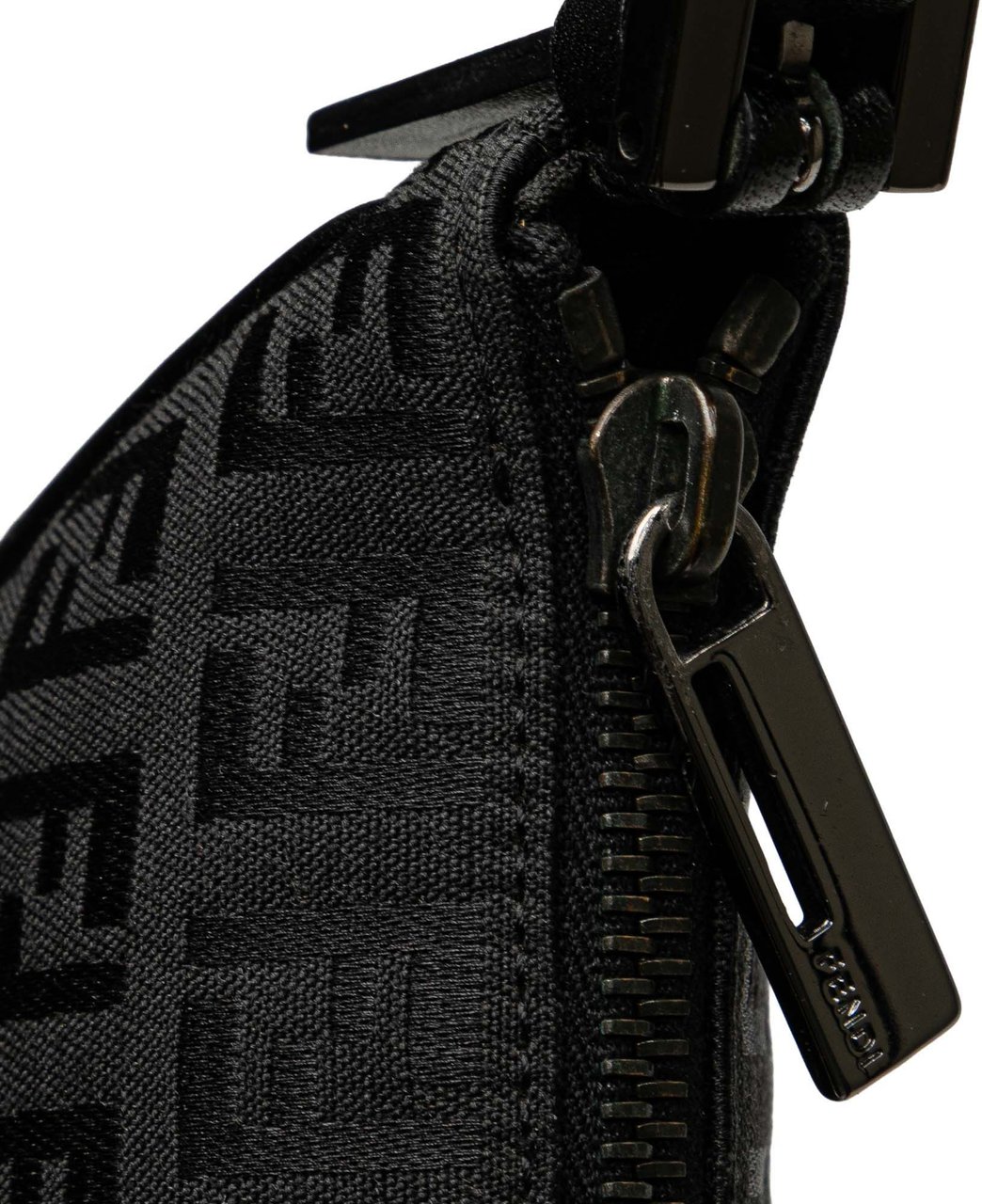 Fendi Zucchino Canvas Pochette Zwart