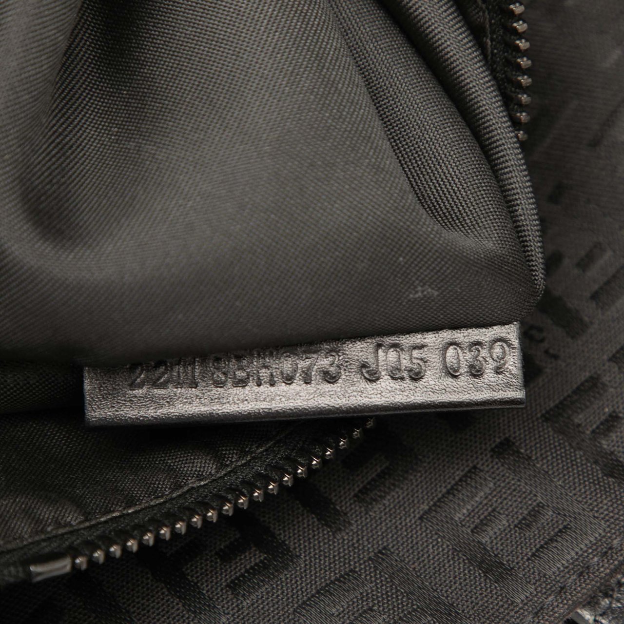 Fendi Zucchino Canvas Tote Zwart