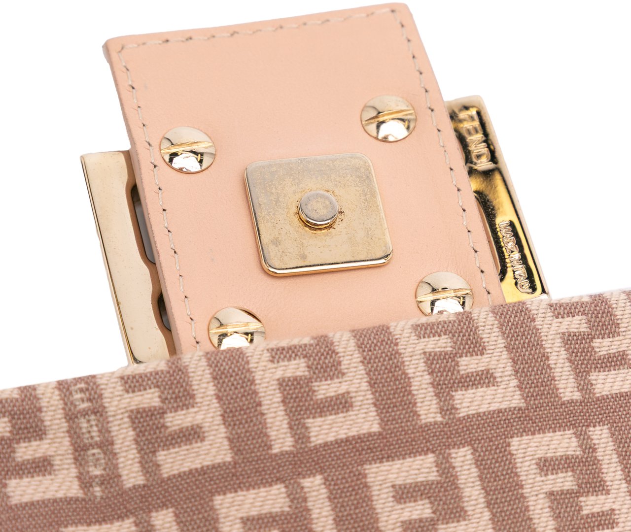 Fendi Zucchino Canvas Crossbody Roze