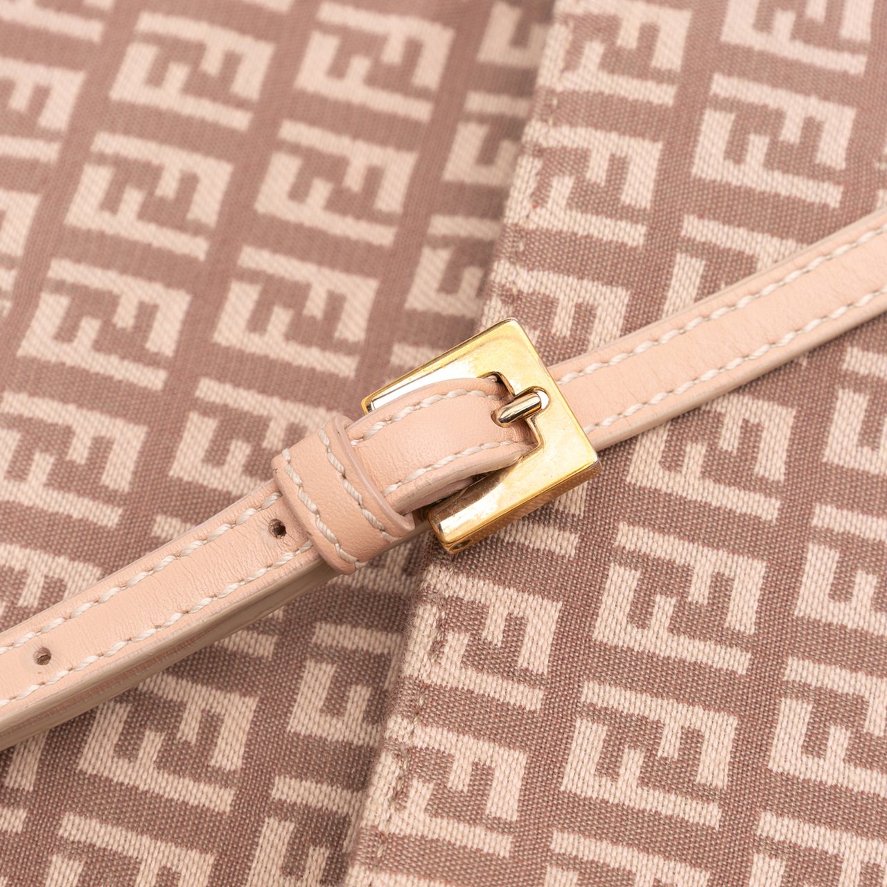Fendi Zucchino Canvas Crossbody Roze