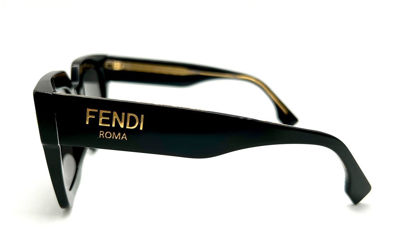 Fendi Fendi FE40101I Zwart