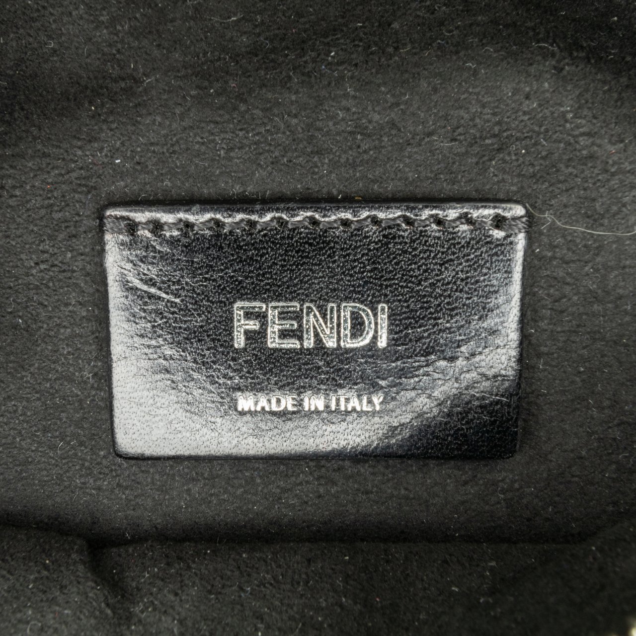 Fendi Fendi Logo Belt Bag Zwart