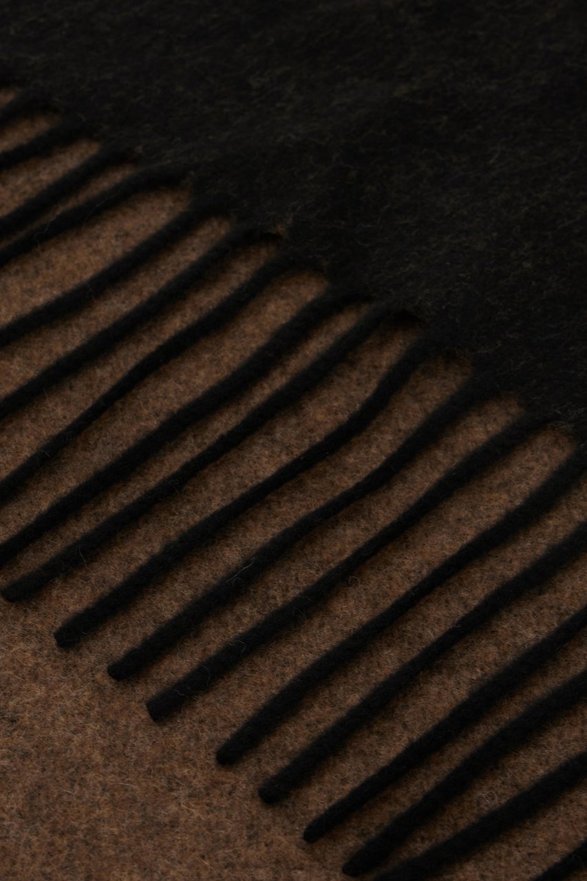 Fendi Fendi Two-tone wool blend scarf Divers