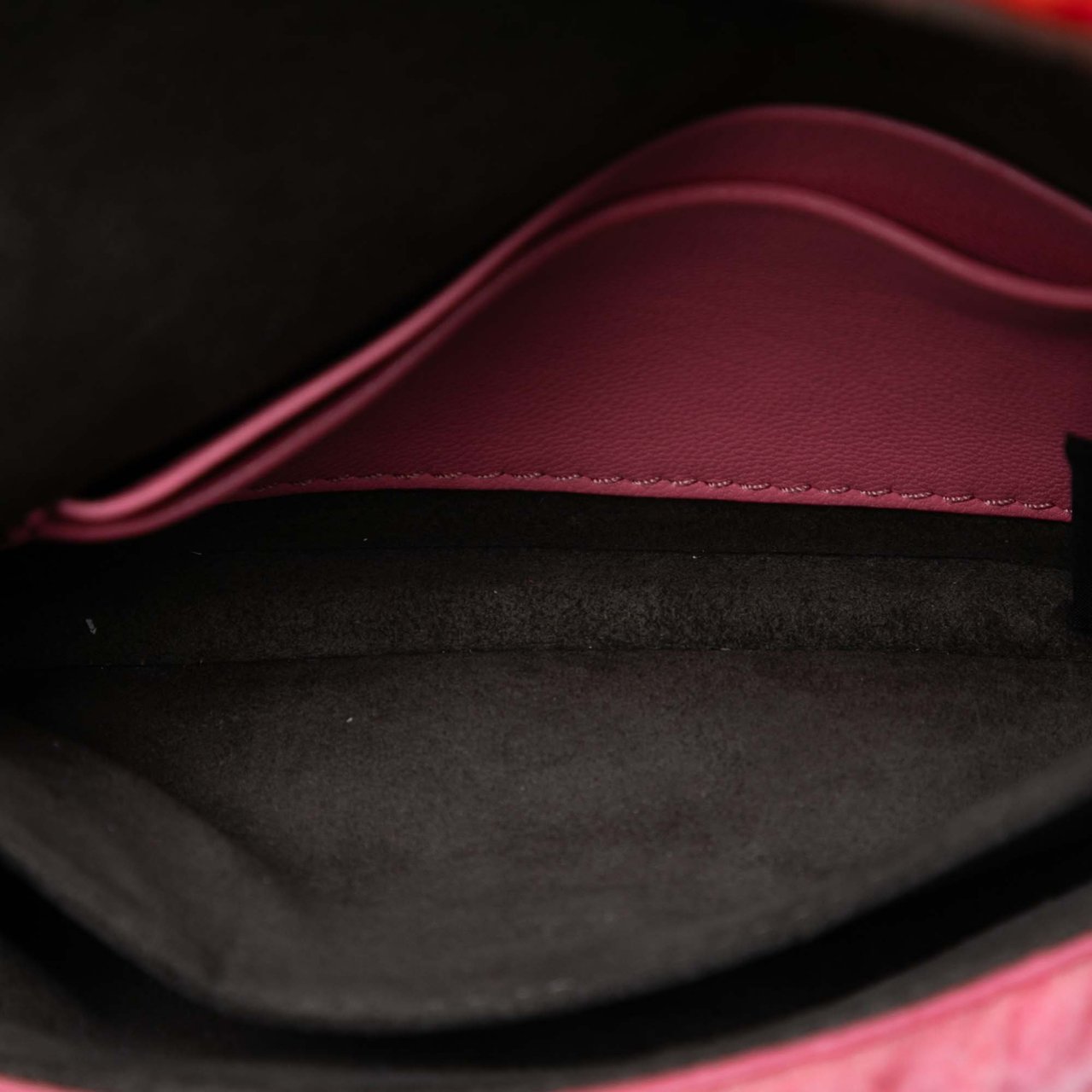 Fendi Micro Bicolor Shearling Baguette Satchel Roze