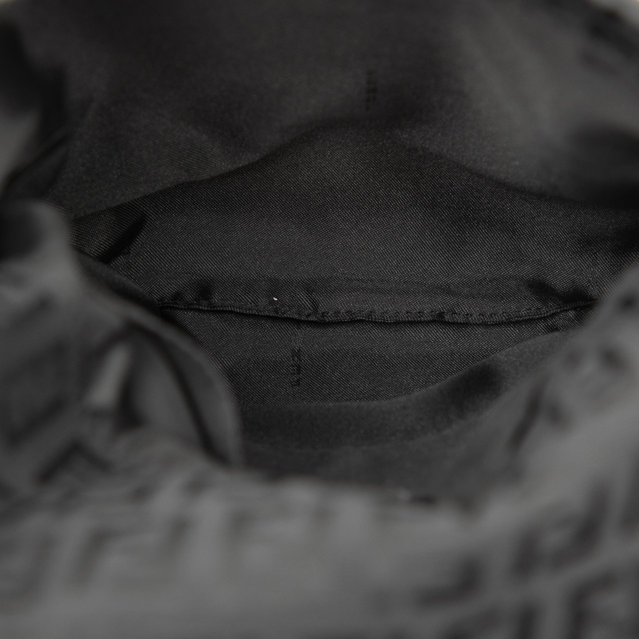 Fendi Zucchino Canvas Crossbody Zwart