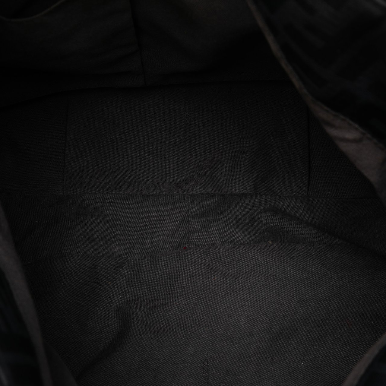 Fendi Zucca Canvas Mia Chain Tote Zwart