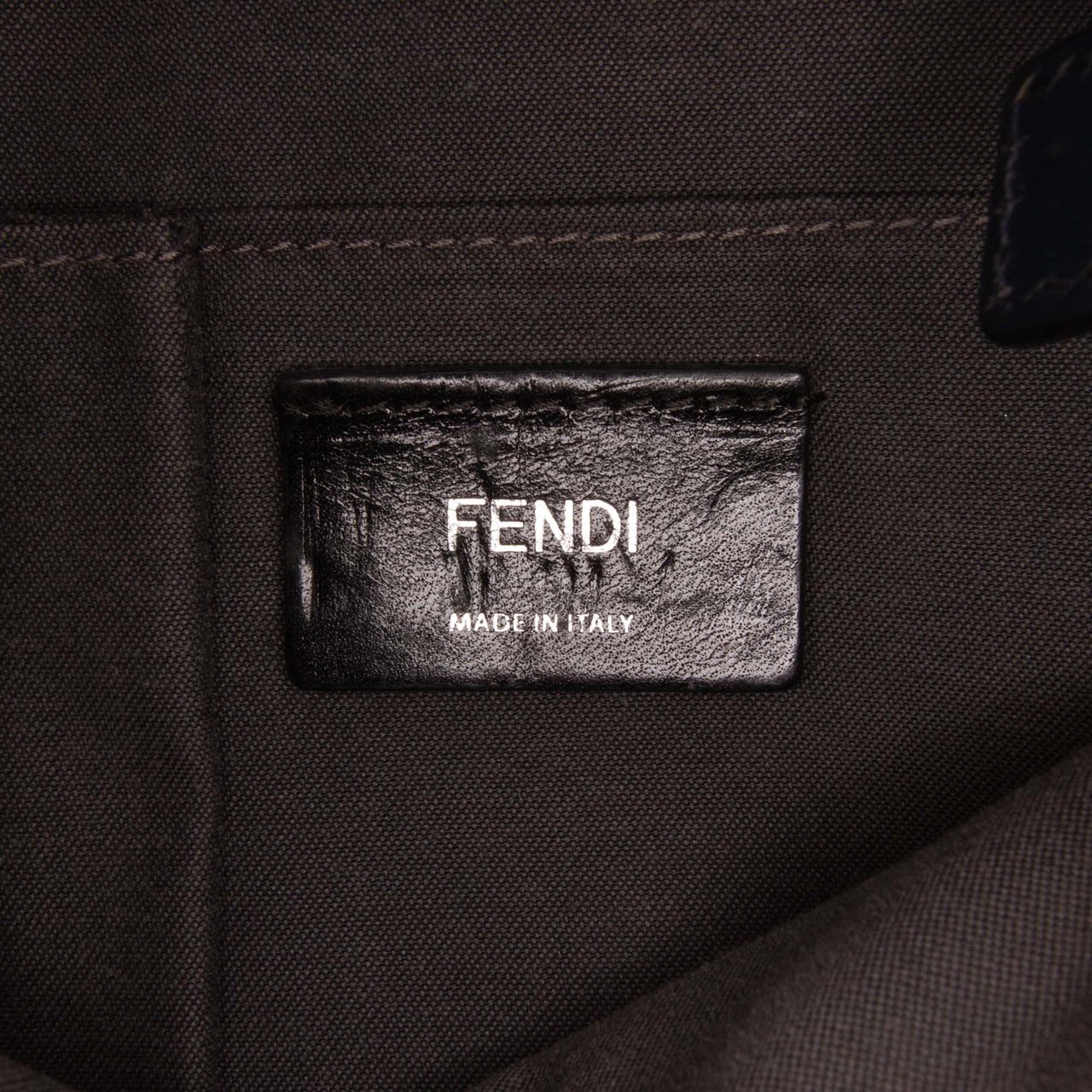 Fendi Zucca Coated Canvas Crossbody Zwart