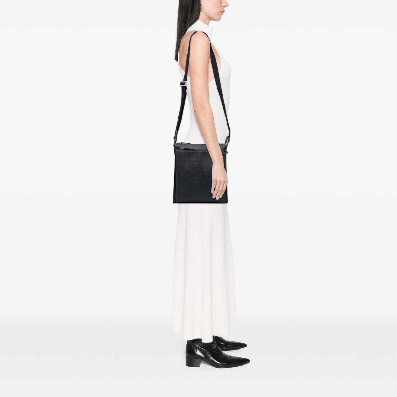 Fendi Zucca Coated Canvas Crossbody Zwart