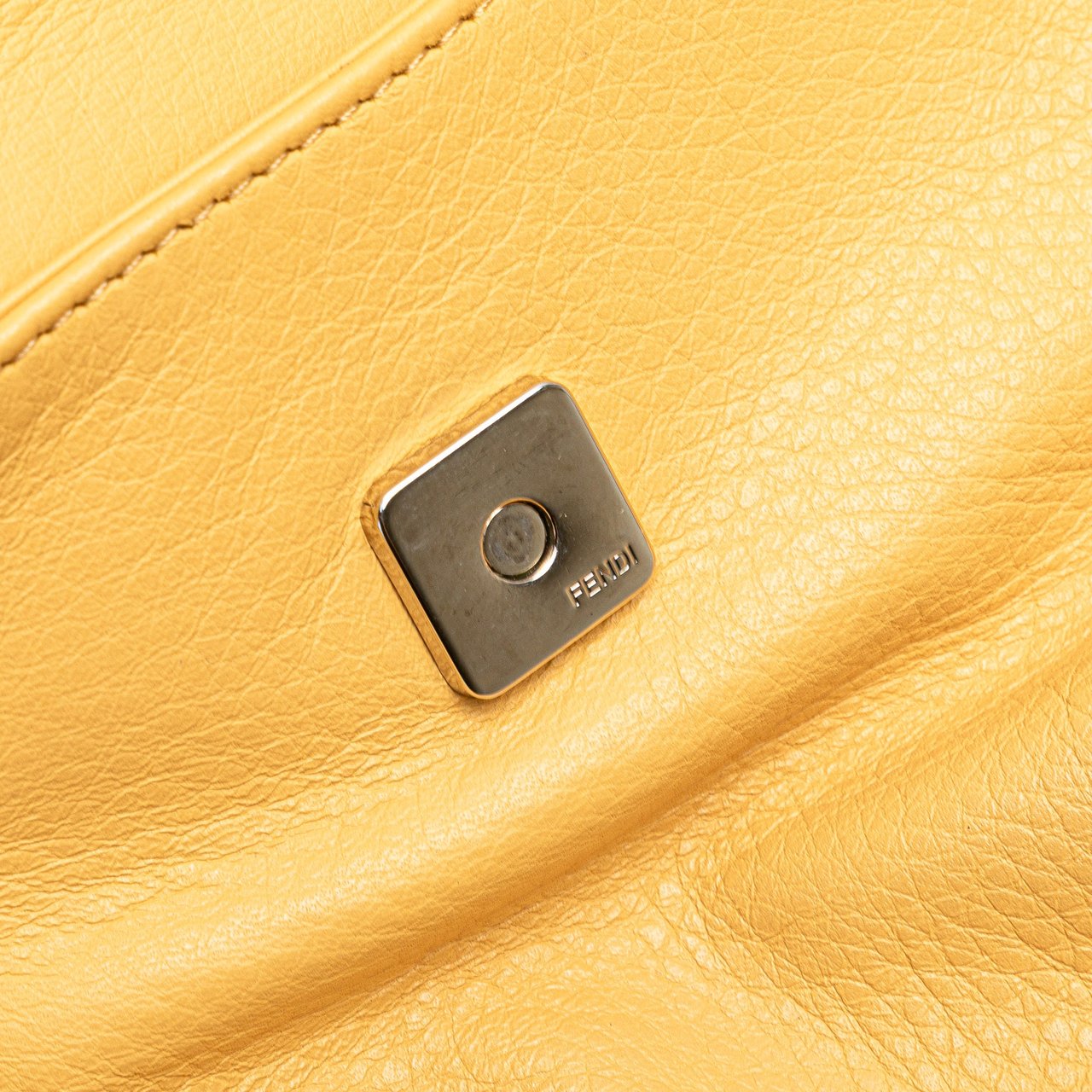 Fendi Leather Fendista Pochette Crossbody Geel