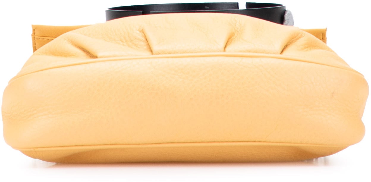 Fendi Leather Fendista Pochette Crossbody Geel