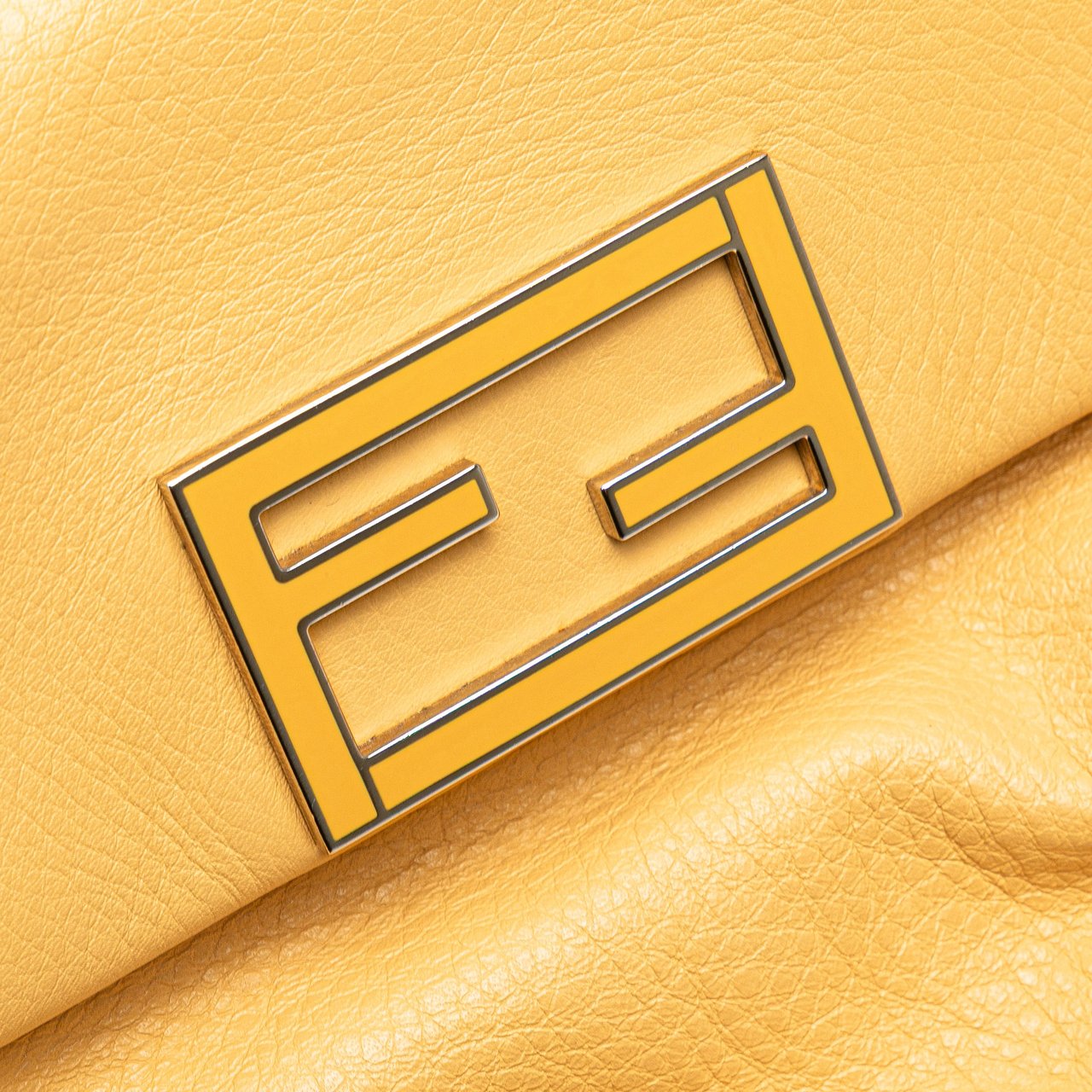 Fendi Leather Fendista Pochette Crossbody Geel