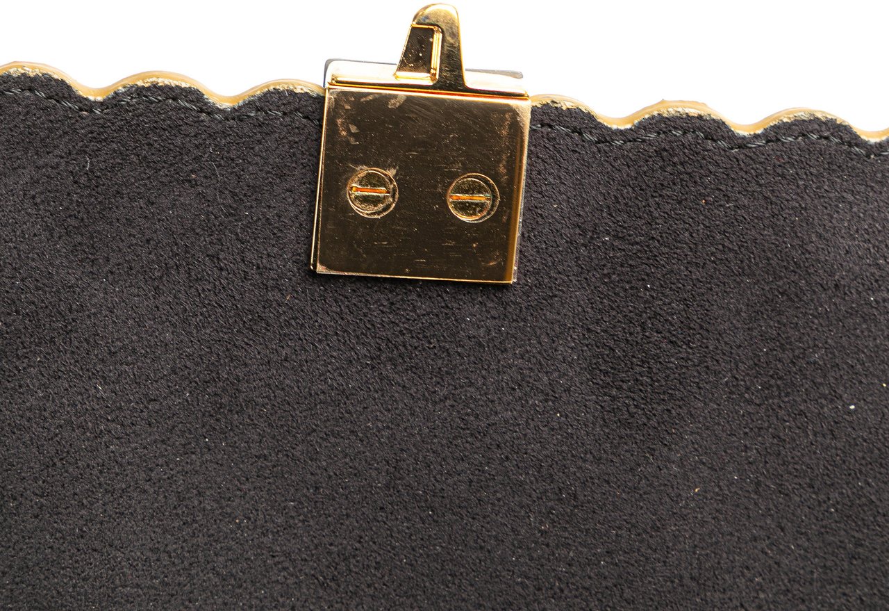 Fendi Small Scalloped Leather Kan I Crossbody Zwart