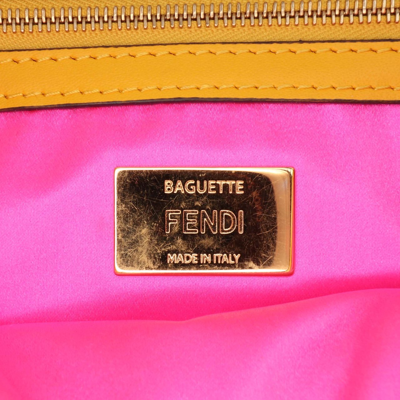 Fendi Sarah Coleman Zucca Coated Canvas 1997 Vertigo Baguette Geel