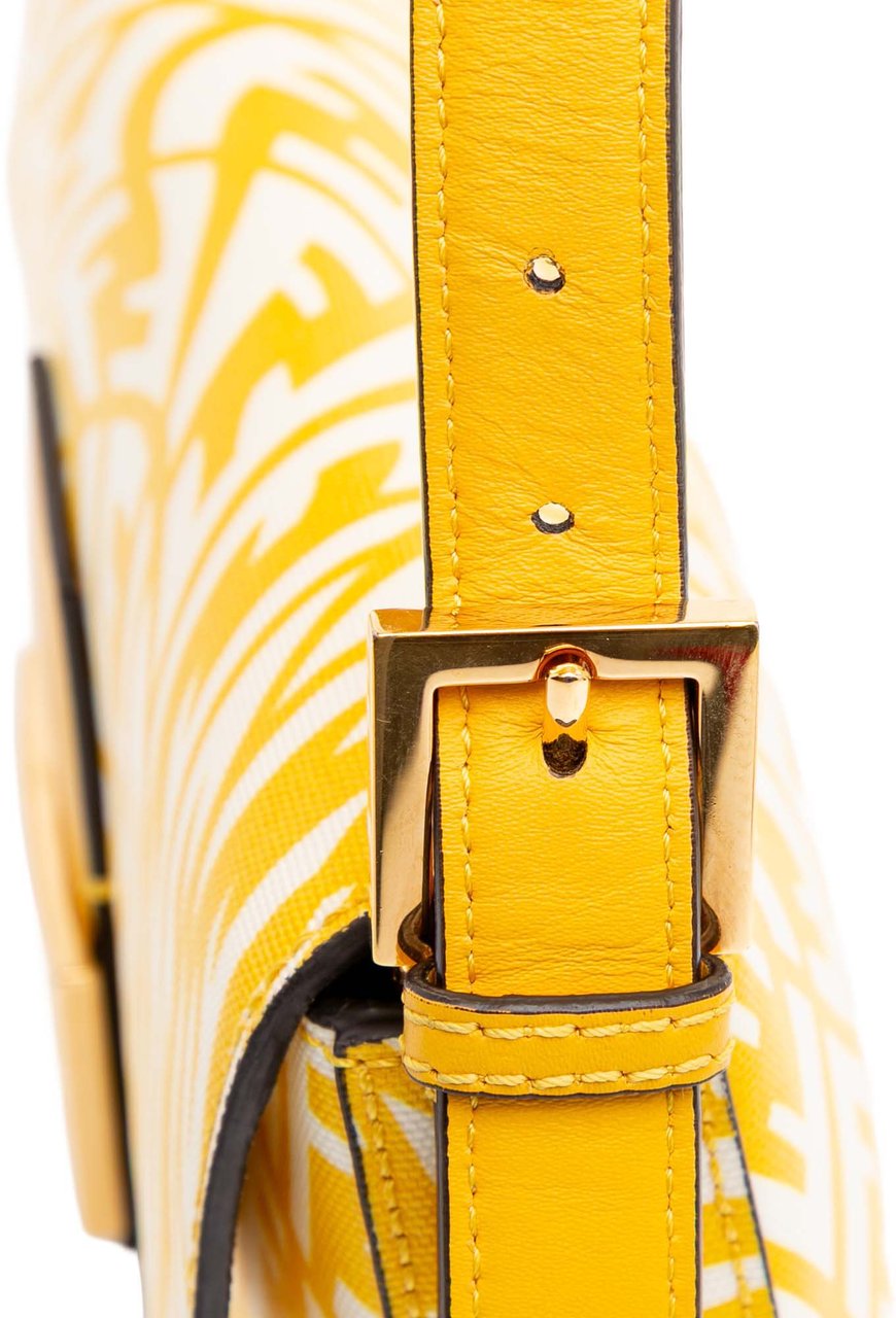 Fendi Sarah Coleman Zucca Coated Canvas 1997 Vertigo Baguette Geel