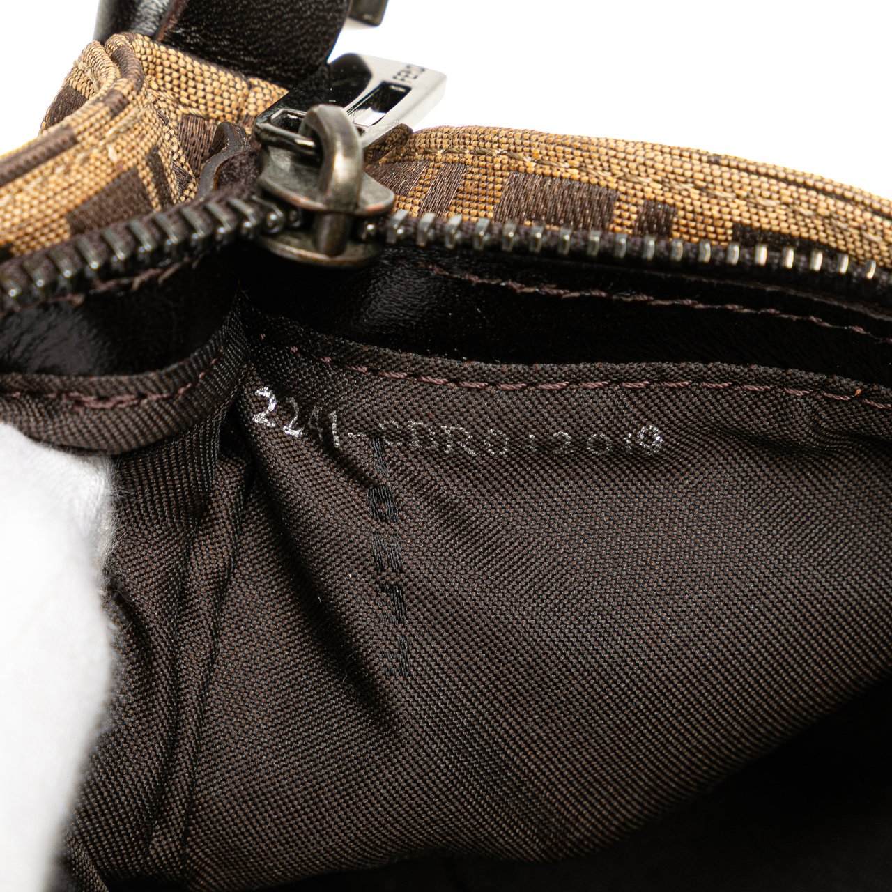 Fendi Zucchino Canvas Pochette Bruin