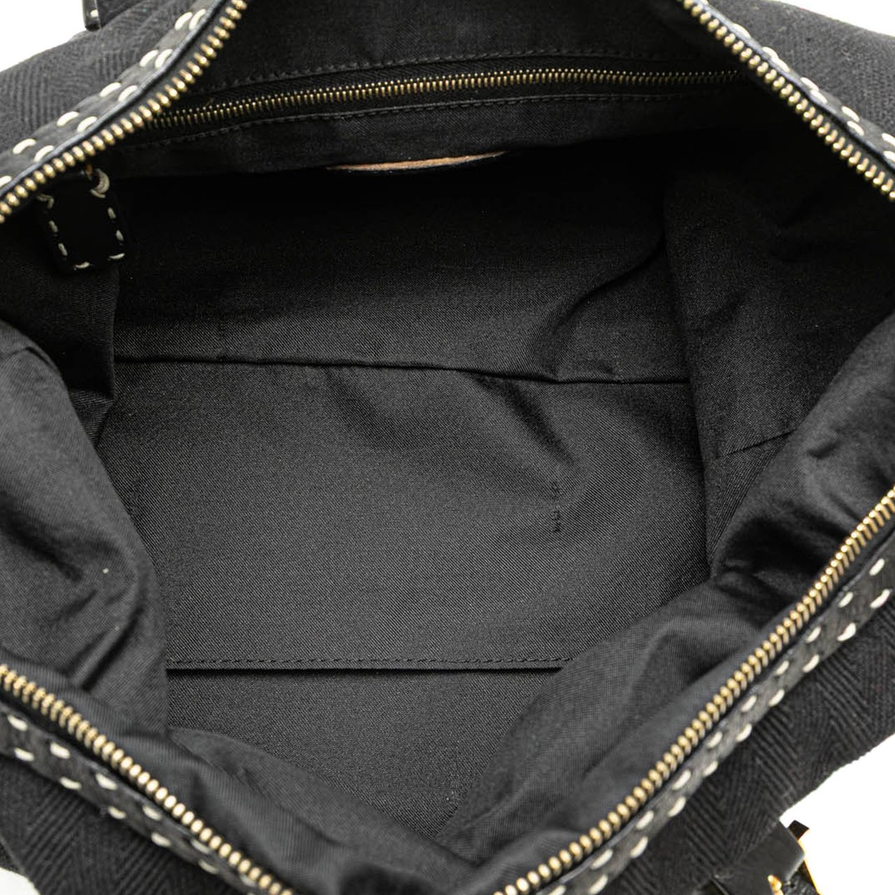 Fendi Selleria Studded Canvas Shoulder Bag Zwart