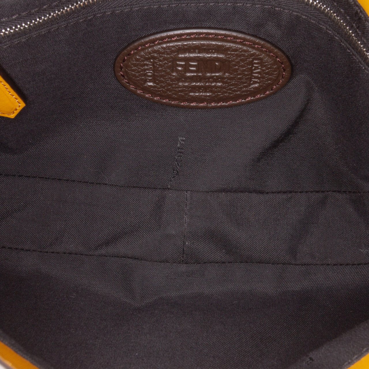 Fendi Leather Selleria Convertible Baguette Satchel Bruin