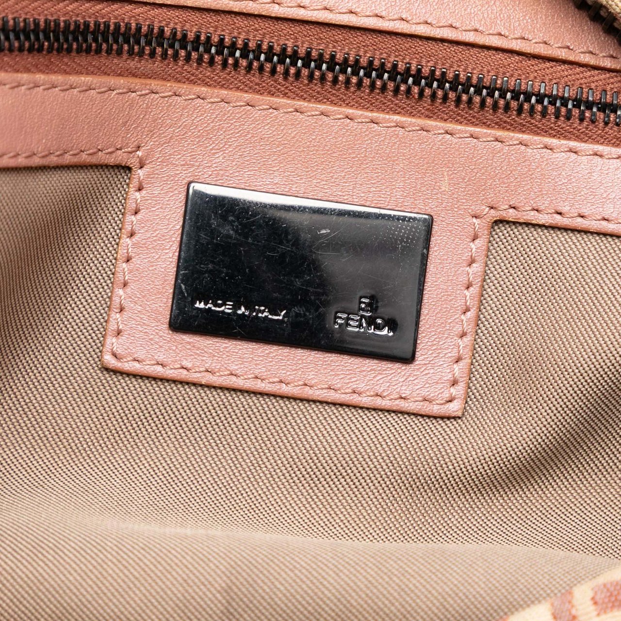 Fendi Zucchino Canvas Shoulder Bag Bruin