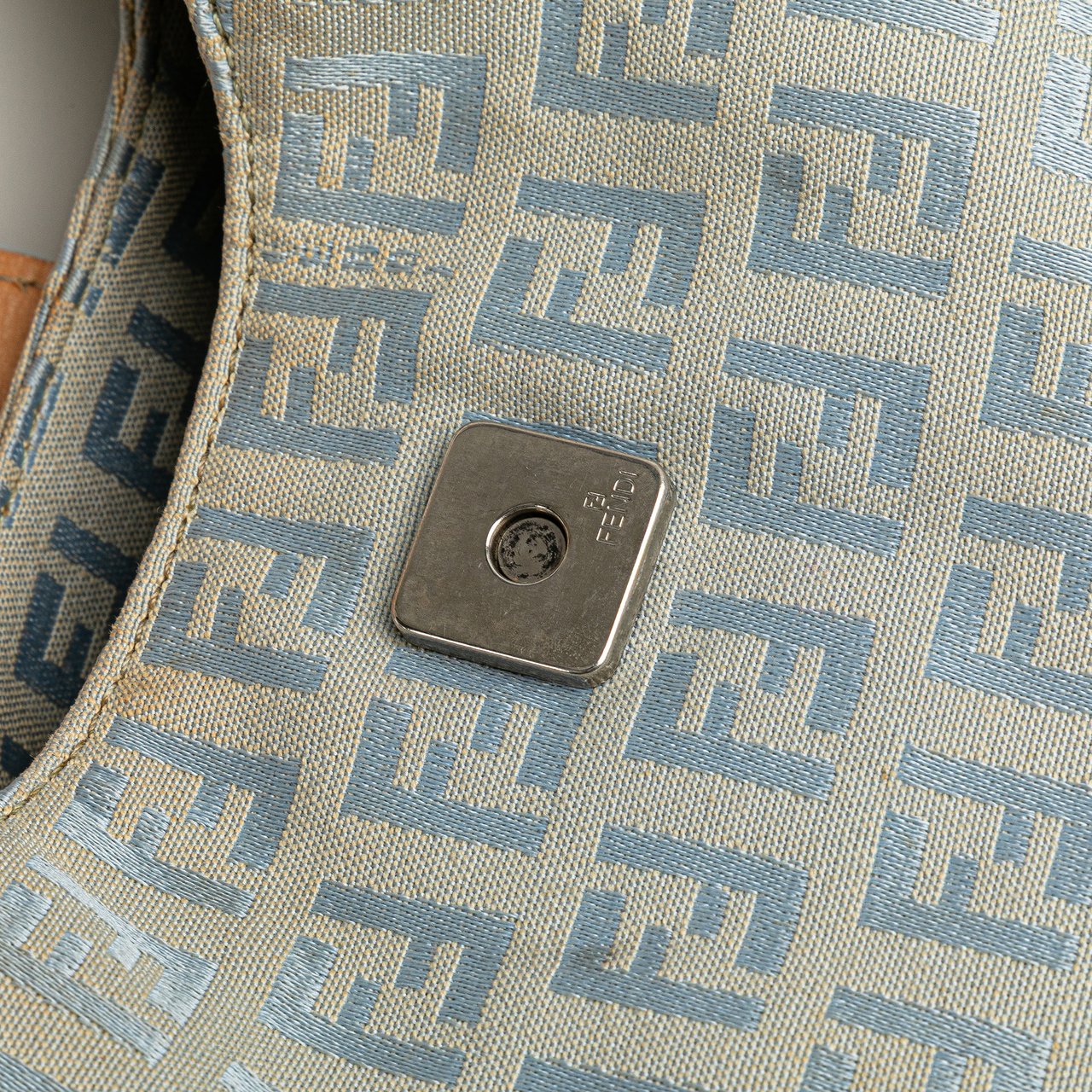 Fendi Zucchino Canvas Hobo Blauw