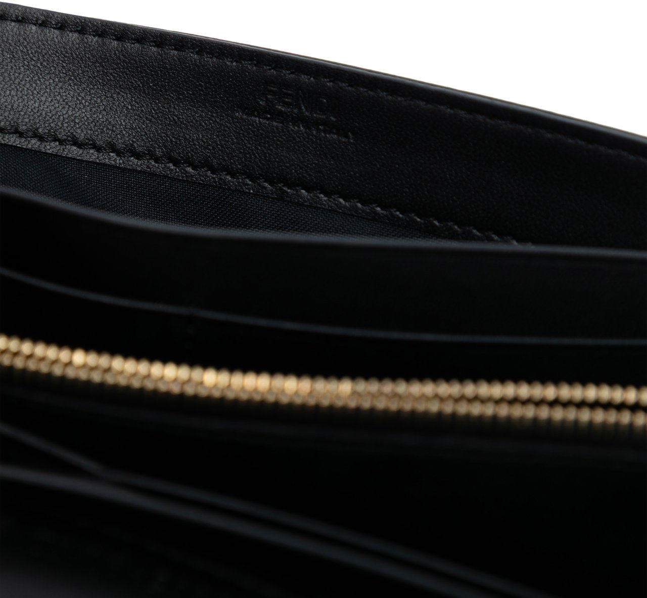 Fendi Zucca Embossed Nappa Baguette Continental Wallet With Chain Zwart