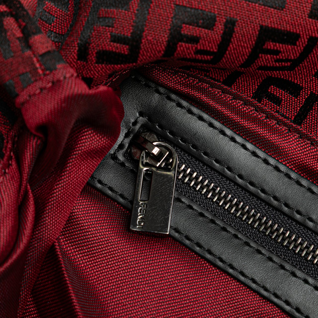 Fendi Zucchino Canvas Mamma Forever Rood