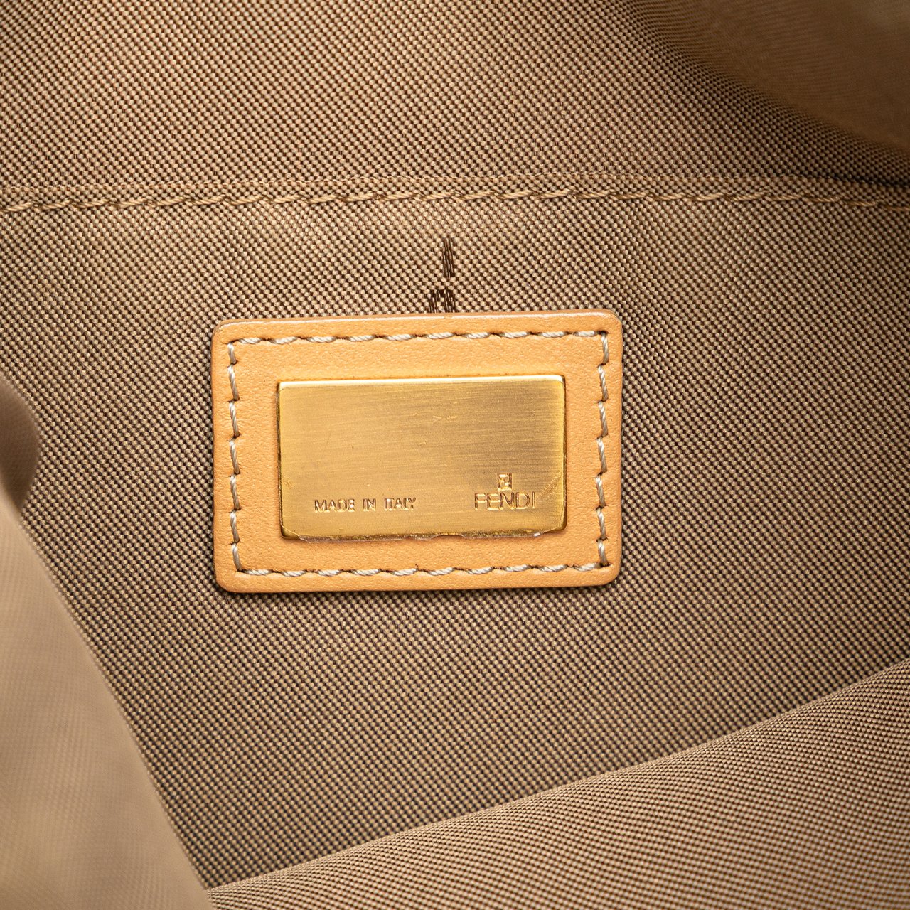Fendi Zucchino Canvas Shoulder Bag Bruin