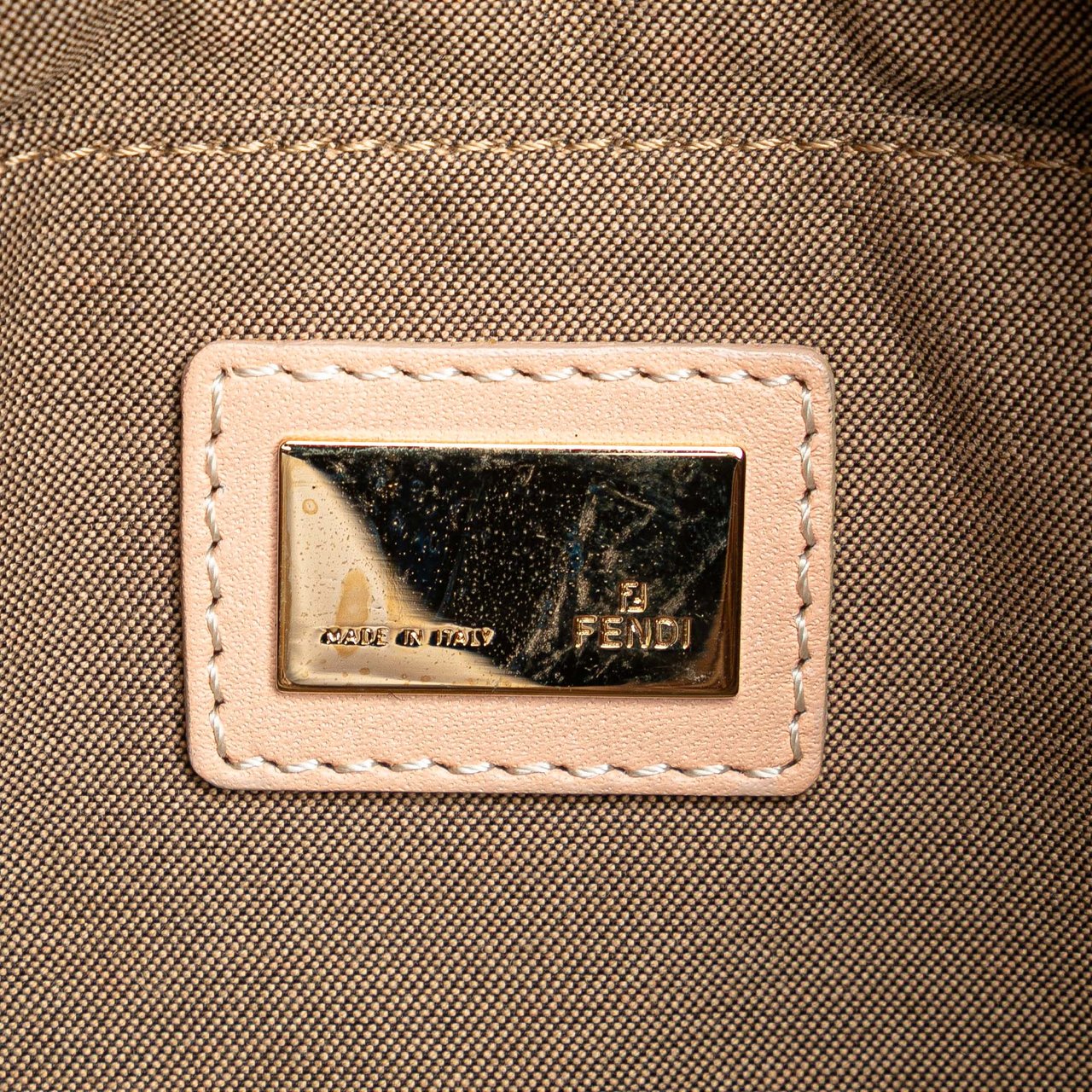 Fendi Zucchino Canvas Crossbody Roze