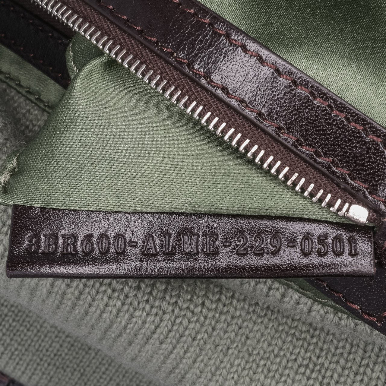 Fendi Cashmere Baguette Satchel Groen