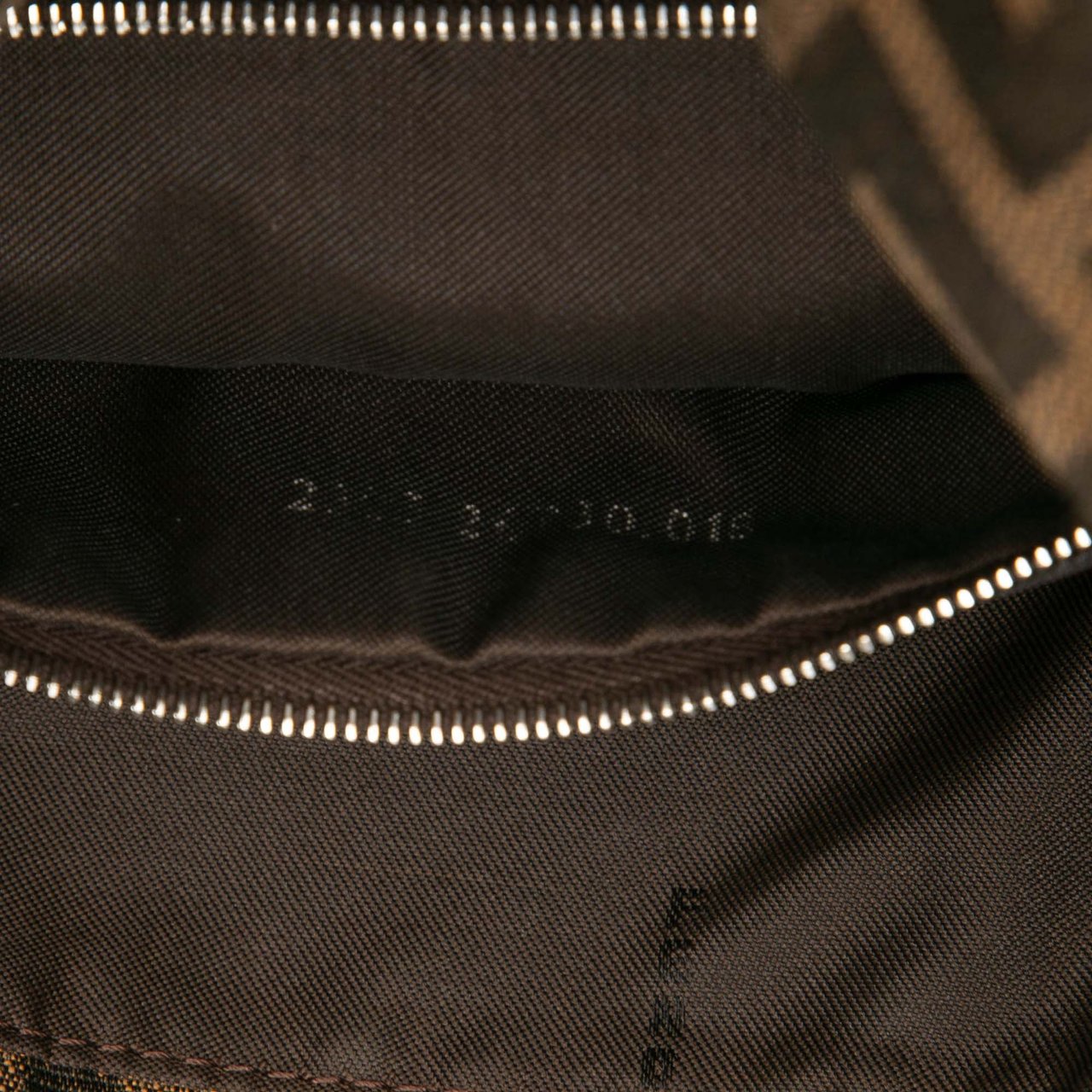 Fendi Zucca Canvas Shoulder Bag Bruin