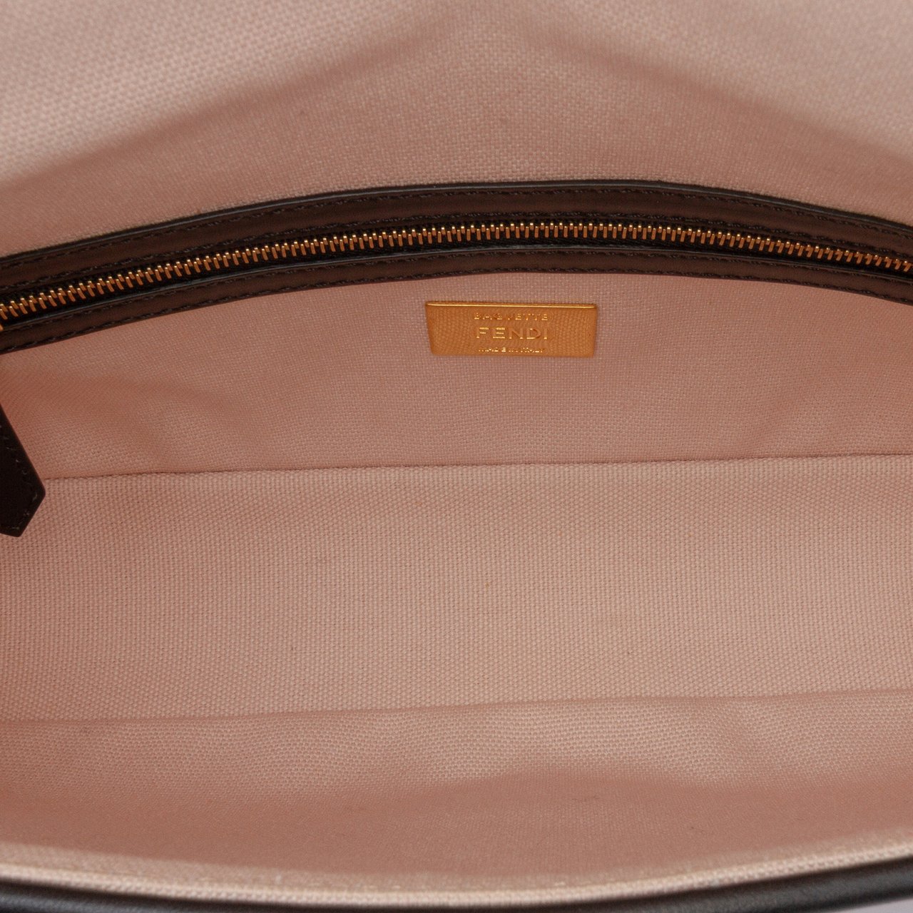 Fendi Zucca Embroidered Canvas Baguette Satchel Roze