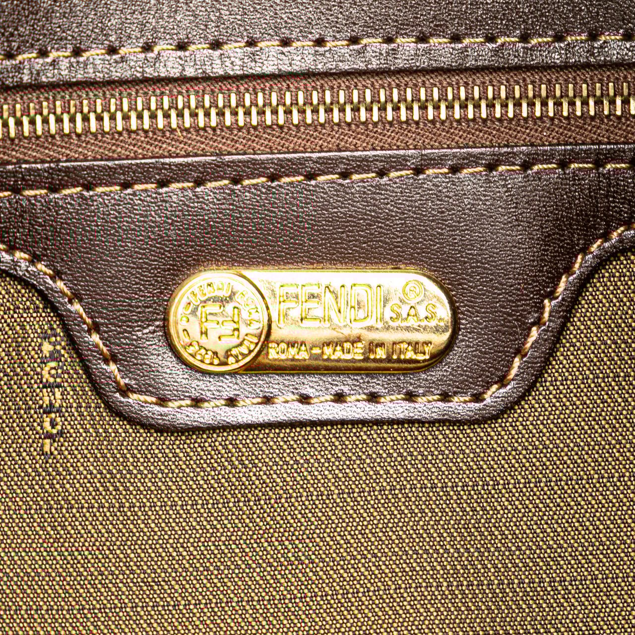 Fendi Zucca Canvas Hobo Bruin