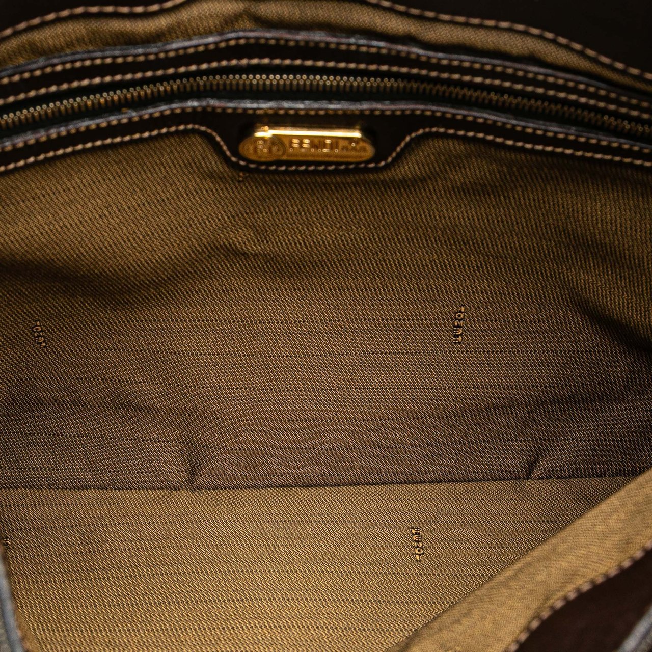 Fendi Zucca Canvas Shoulder Bag Bruin