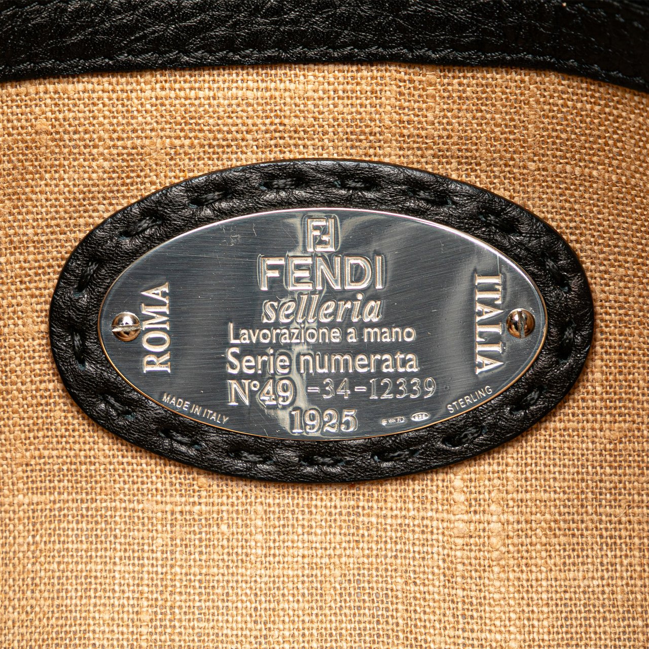 Fendi Pebbled Leather Selleria Dome Shoulder Bag Zwart