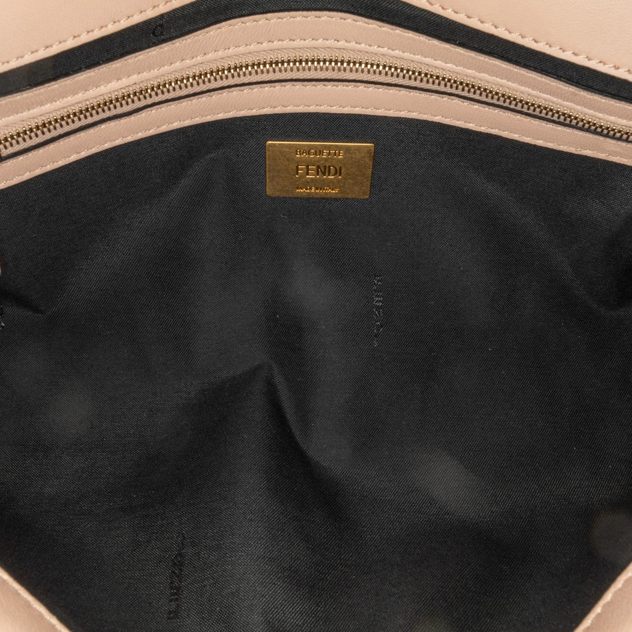 Fendi Bicolor Leather Chain Midi Baguette Roze