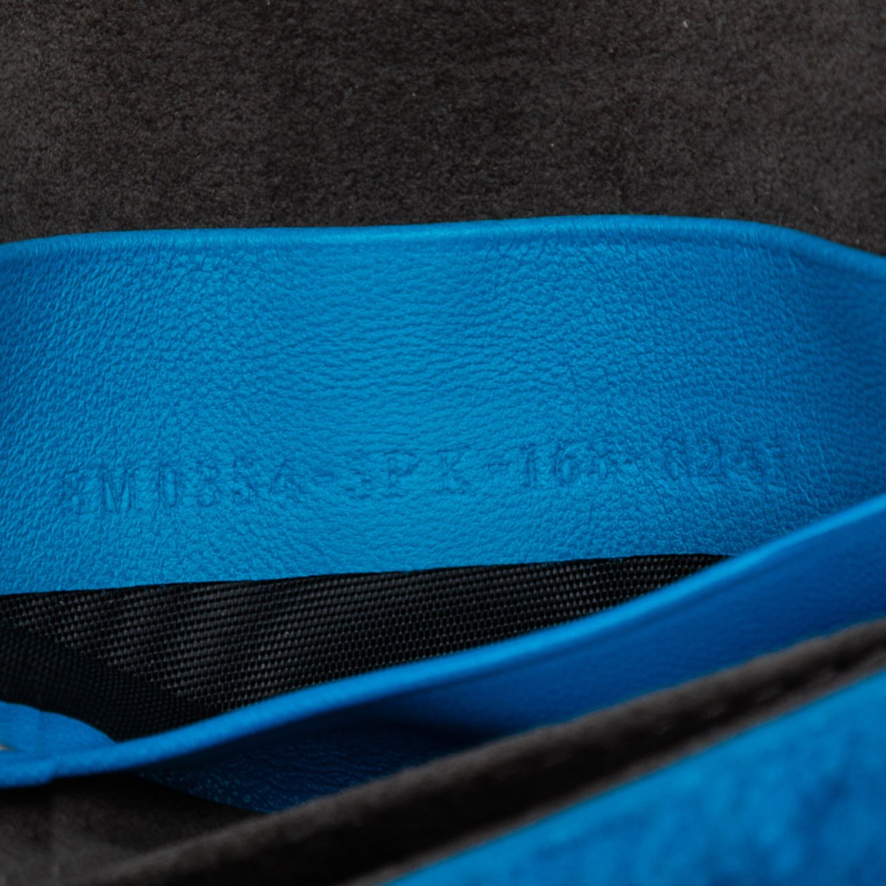 Fendi Micro Bicolor Shearling Baguette Satchel Blauw