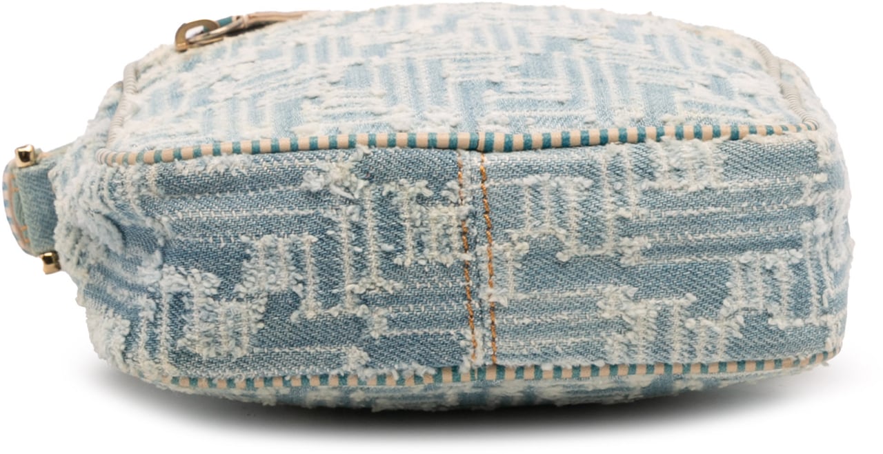 Fendi Zucca Denim Crossbody Blauw