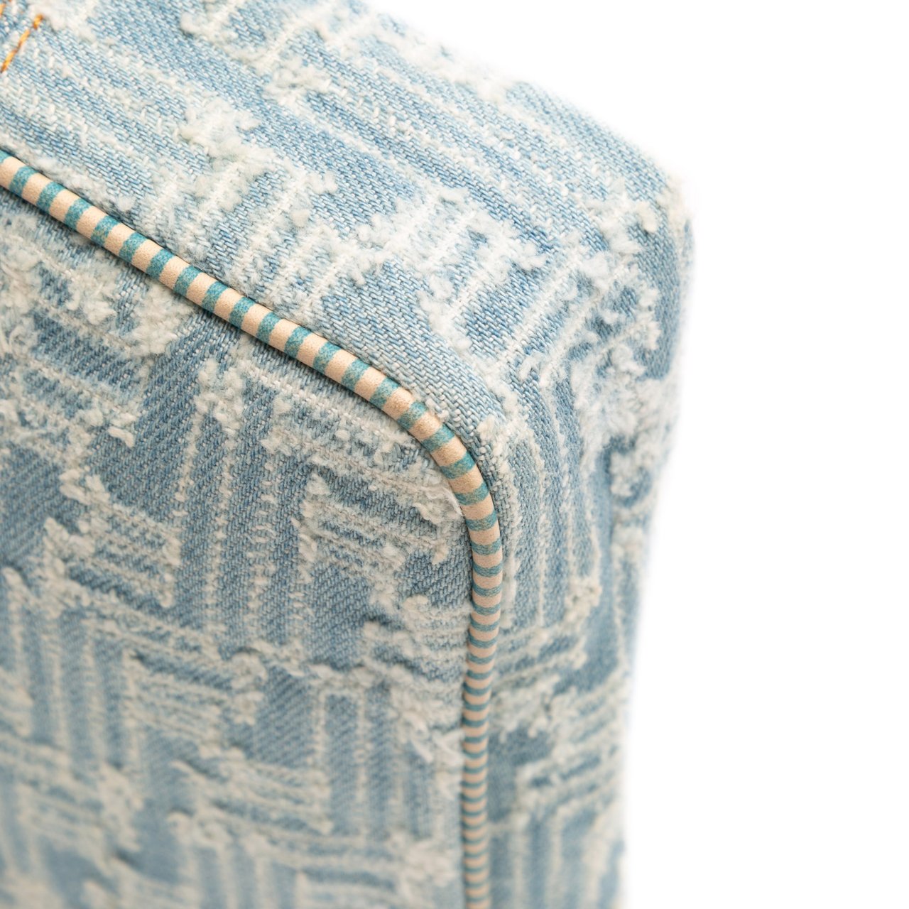 Fendi Zucca Denim Crossbody Blauw